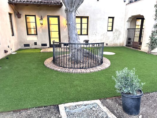 San Clemente Courtyard - Smart Turf was selected to enhance the courtyard. San Clemente Courtyard - Smart Turf was selected to enhance the courtyard.