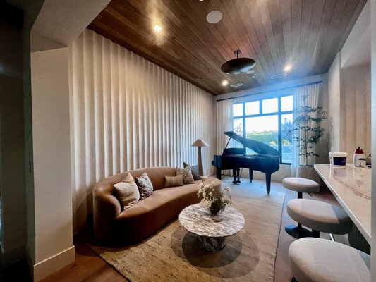 Fluted, Raked Plaster Finishes - Fluted, sometimes called “raked” or “combed” plaster finishes are the last word in sophistication and uniqueness. Each pattern is created to suit the specific needs of every client. No two projects are ever alike. Fluted, Raked Plaster Finishes - Fluted, sometimes called “raked” or “combed” plaster finishes are the last word in sophistication and uniqueness. Each pattern is created to suit the specific needs of every client. No two projects are ever alike.