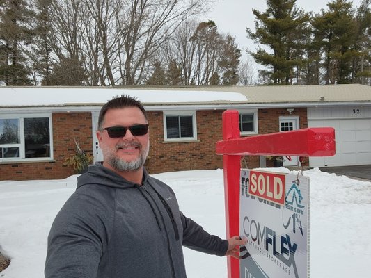 Low Commission, Top Dollar, Full Marketing& Top Selling Durham Agent. - If been working as a realtor in Durham region for 16 years. I bring my best always. Please don't hesitate to get a second opinion in this market as it could save you 1000's while seeking for top dollar regardless of the nature conditions. I look forward to chatting with you about your home today... Low Commission, Top Dollar, Full Marketing& Top Selling Durham Agent. - If been working as a realtor in Durham region for 16 years. I bring my best always. Please don't hesitate to get a second opinion in this market as it could save you 1000's while seeking for top dollar regardless of the nature conditions. I look forward to chatting with you about your home today...