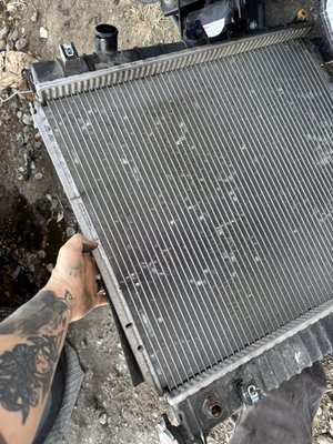Radiator removal and replament - Removed and replaced the radiator and fan Radiator removal and replament - Removed and replaced the radiator and fan