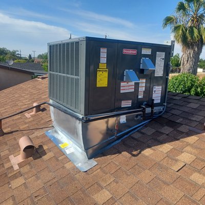 Goodman 2.5 Ton Gas/Electric Package Unit - This all-in-one system combines a gas furnace for heating and an electric air conditioner for cooling, making it ideal for homes or businesses where space is limited. Its compact design ensures easier installation, and the unit's durable construction promises long-term performance. By choosing Goodman, you’re getting a dependable and cost-effective solution for year-round comfort.