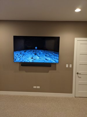 TV Wall Mount with Soundbar hidden wiring - TV Wall Mount with Floating Soundbar and hidden wiring TV Wall Mount with Soundbar hidden wiring - TV Wall Mount with Floating Soundbar and hidden wiring
