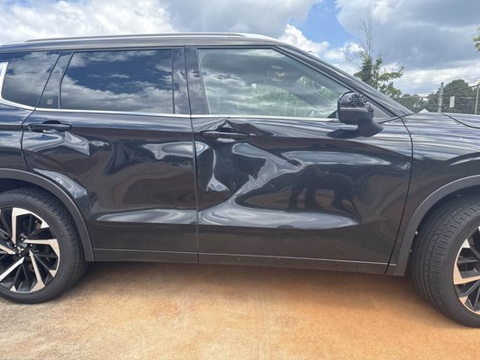 Mitsubishi Outlander 2023 - This vehicle was hit by a deer on the passenger side. Due to the extent and cost of the damage, the customer decided to go through their insurance. Mitsubishi Outlander 2023 - This vehicle was hit by a deer on the passenger side. Due to the extent and cost of the damage, the customer decided to go through their insurance.