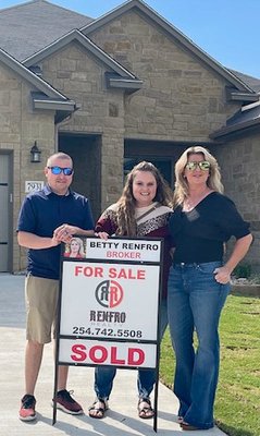 SOLD! New Home for Buyers - Sold new home construction for our buyers.  This was the third time these clients used Renfro Realty!  So excited for them and appreciative of their business.  Thank you Todd and Kaci!