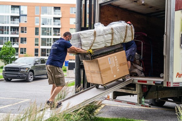 Residential Moves - 25 plus years in bisiness, you’re in trusted hands Residential Moves - 25 plus years in bisiness, you’re in trusted hands