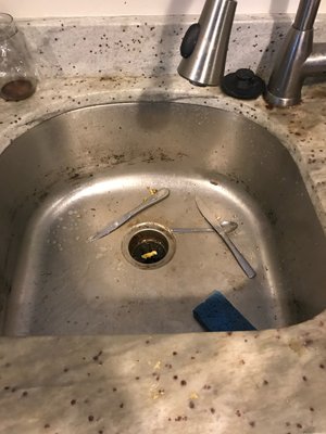 Before and after kitchen cleaning. - Before and after cleaning. Contact us today and get the best cleaning services!