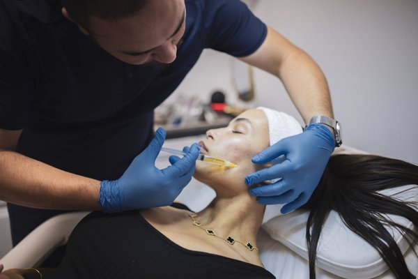 Professional Plasma PRP - Plasma therapy accelerates healing, improves skin elasticity, reduces wrinkles, enhances hair growth, and harnesses the body's natural healing mechanisms, making it popular in cosmetic and sports medicine. Professional Plasma PRP - Plasma therapy accelerates healing, improves skin elasticity, reduces wrinkles, enhances hair growth, and harnesses the body's natural healing mechanisms, making it popular in cosmetic and sports medicine.