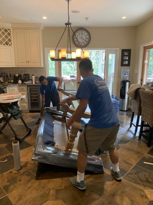 Townhouse move into a single family house - This family has to move on a short notice. We planned the move with 4 man crew and 2 trucks. We had the family all settled in the new house in 10 hrs.