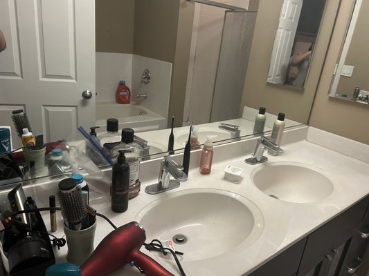 Deep cleaning before and after images - This work will be done and customers are happy with their super clean home Deep cleaning before and after images - This work will be done and customers are happy with their super clean home
