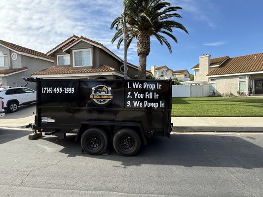 Spring Cleaning – 3 Day Rental - Customer did a big spring cleaning and we dropped the dumpster right at the curb for an easy 3-day rental. They said it was the perfect size for what they needed — no wasted space, no overpaying. Even the HOA was happy since it wasn't a giant roll-off taking up the street. Affordable, right-sized, and neighbor-friendly