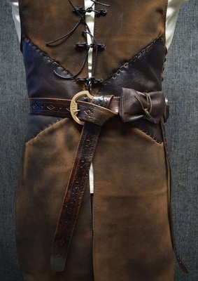 Exilied King Cosplay - This is a replicated costume of the famous Exiled King. Exilied King Cosplay - This is a replicated costume of the famous Exiled King.