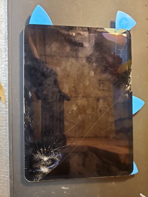 iPad pro 11 broken screen - This is an ipad pro 11 2018 model. had a bad/shattered touch digitizer and glass screen. had to pry off and safely remove LCD screen from both glass and digitizer and reapply back on. client was more than satisfied and charged very cheap finished it within in a day iPad pro 11 broken screen - This is an ipad pro 11 2018 model. had a bad/shattered touch digitizer and glass screen. had to pry off and safely remove LCD screen from both glass and digitizer and reapply back on. client was more than satisfied and charged very cheap finished it within in a day