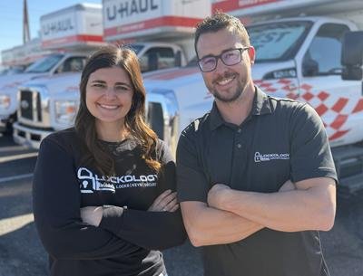 One-Way and In-Town® Rentals - One-Way and In-Town® Rentals in Phoenix, AZ 85029
U-Haul has the largest selection of in-town and one-way trucks and trailers available in your area. U-Haul offers an easy moving process when you rent a truck or trailer, which include: cargo and enclosed trailers, utility trailers, car trailers and motorcycle trailers. Combine your moving efforts by renting a truck and a trailer from U-Haul today.