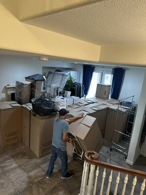 Local moving- full packing and unpacking 2 days work - Full packing service .kitchen ,rooms ,garage , and bathroom stuff … Local moving- full packing and unpacking 2 days work - Full packing service .kitchen ,rooms ,garage , and bathroom stuff …