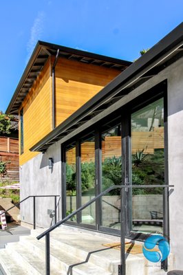Flat face modern rain gutters - Flat face rain gutters are one of the nicest modern looking rain gutters.
here in black finish. Flat face modern rain gutters - Flat face rain gutters are one of the nicest modern looking rain gutters.
here in black finish.