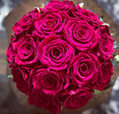 Preserved Roses - Fact - You can never go wrong with Red Roses. Elegant, classy romantic and timeless. Preserved Roses. Available in many sizes and colors Preserved Roses - Fact - You can never go wrong with Red Roses. Elegant, classy romantic and timeless. Preserved Roses. Available in many sizes and colors