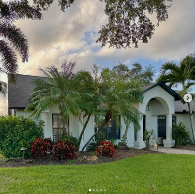 From Cloudy to Crystal Clear ! - These windows went from cloudy to crystal clear! ✨🏠 Gave this home a total facelift by removing layers of dirt and grime, and now it’s shining bright! There’s nothing like the transformation of fresh, clean windows. Ready to let that Florida sunshine in again? Let us work our magic!
#SurfAndShine #WindowCleaning #HomeFacelift #CrystalClear #BrevardCounty” From Cloudy to Crystal Clear ! - These windows went from cloudy to crystal clear! ✨🏠 Gave this home a total facelift by removing layers of dirt and grime, and now it’s shining bright! There’s nothing like the transformation of fresh, clean windows. Ready to let that Florida sunshine in again? Let us work our magic!
#SurfAndShine #WindowCleaning #HomeFacelift #CrystalClear #BrevardCounty”