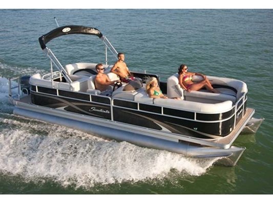 22 Foot Pontoon - Our 10 passenger pontoons are one of the most perfect boats for a little bit larger crowd. There is plenty of comfortable seating for lounging, sunbathing, and socializing, and to enhance your rental experience for the most fun out on the water just add a tube or kneeboard off the back along with a cooler of food and your favorite friends.
This boat ensures you will be set for a fun-filled day on Lake Lanier taking in all the south has to offer. And don’t worry, with a Yamaha 115 on the back there is plenty of horsepower for those larger groups to take advantage of our 2 or 3 person tube, kneeboard, skis, paddleboard, or our large water mat!
Availability
2- Hour (Walk-up Only)
4- Hour (Half Day)
8- Hour (Full Day)
Multi-day Upon Request 22 Foot Pontoon - Our 10 passenger pontoons are one of the most perfect boats for a little bit larger crowd. There is plenty of comfortable seating for lounging, sunbathing, and socializing, and to enhance your rental experience for the most fun out on the water just add a tube or kneeboard off the back along with a cooler of food and your favorite friends.
This boat ensures you will be set for a fun-filled day on Lake Lanier taking in all the south has to offer. And don’t worry, with a Yamaha 115 on the back there is plenty of horsepower for those larger groups to take advantage of our 2 or 3 person tube, kneeboard, skis, paddleboard, or our large water mat!
Availability
2- Hour (Walk-up Only)
4- Hour (Half Day)
8- Hour (Full Day)
Multi-day Upon Request