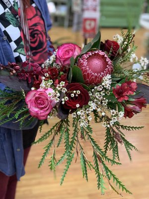 Protea Flower Bouquet Wraps designed to look beautiful in your at home vase. - Curating the perfect Protea flower wrap bouquet.