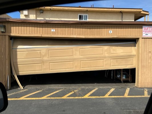Garage Door Repair - Our garage door repair service provides prompt and effective solutions for any garage door problems. From broken springs and cables to faulty openers and bowed panels, our skilled experts have the knowledge and competence to resolve any issue. In addition, we provide routine maintenance and tune-up services to guarantee that your garage door is running optimally. Our mission is to deliver economical, high-quality service and get your garage door operational as soon as possible. With our availability around-the-clock, you can rely on us to be there when you need us the most. Contact us immediately to arrange an estimate. Garage Door Repair - Our garage door repair service provides prompt and effective solutions for any garage door problems. From broken springs and cables to faulty openers and bowed panels, our skilled experts have the knowledge and competence to resolve any issue. In addition, we provide routine maintenance and tune-up services to guarantee that your garage door is running optimally. Our mission is to deliver economical, high-quality service and get your garage door operational as soon as possible. With our availability around-the-clock, you can rely on us to be there when you need us the most. Contact us immediately to arrange an estimate.
