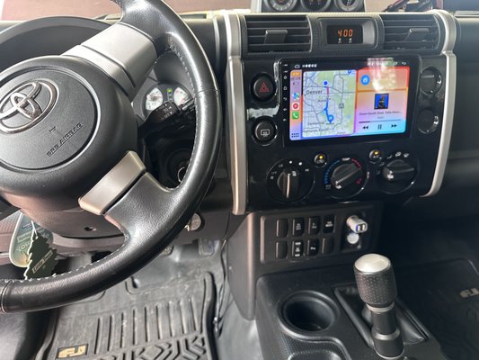 2007 Toyota FJ Cruiser - Head Unit and Backup Camera