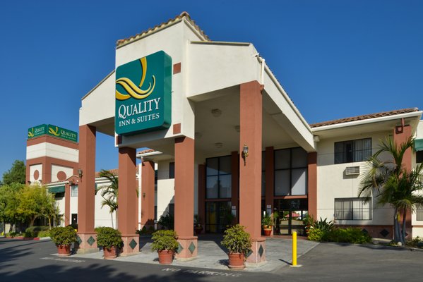 Quality Inn & Suites - Walnut - Our Quality Inn & Suites® Walnut - City of Industry hotel provides relaxation near California State University, Fullerton. From our location off Highway 60 on Fairway Drive, you can easily reach nearby towns like Pomona, Chino, and Covina. We’re also close to Fairplex, home of the L.A. County Fair. In the morning, you may want to start the day with a quick workout in our fitness center. We've installed the latest cardio machines. They make it a snap to keep in shape.