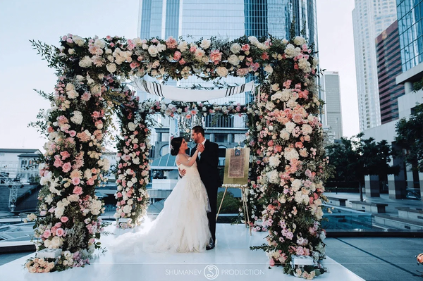 WEDDINGS - Mesmerizing Memories To Last A Lifetime!
Cesar Haro provides floral design services from A to Z! From bridal bouquets to centerpieces, garlands, chuppahs, ect. We provide wedding services to fulfill your detailed dreams, desires, and fantasies. Cesar Haro Floral Design even does destination weddings! Please let us be a part of your very special day. All things love, light, and flowers are our specialty! WEDDINGS - Mesmerizing Memories To Last A Lifetime!
Cesar Haro provides floral design services from A to Z! From bridal bouquets to centerpieces, garlands, chuppahs, ect. We provide wedding services to fulfill your detailed dreams, desires, and fantasies. Cesar Haro Floral Design even does destination weddings! Please let us be a part of your very special day. All things love, light, and flowers are our specialty!