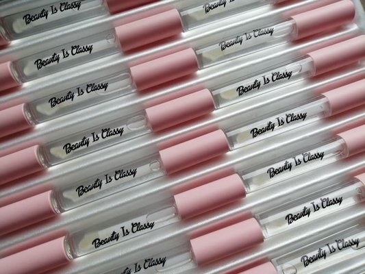 High quality Long lasting gloss for lips! - This clear gloss latest for a long time.
Keeps the lips from drying out
High quality cosmetics High quality Long lasting gloss for lips! - This clear gloss latest for a long time.
Keeps the lips from drying out
High quality cosmetics