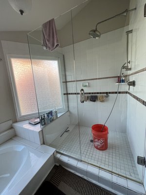 Bathroom Remodel - This transformation involved renovating an outdated bathroom that required extensive attention. Our client had a clear vision for their new design, and we delivered on their expectations. Bathroom Remodel - This transformation involved renovating an outdated bathroom that required extensive attention. Our client had a clear vision for their new design, and we delivered on their expectations.