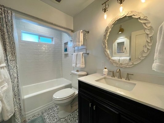 Campus area Airbnb - This project was an airbnb rental that needed an after construction/deep cleaning for our client. there was alot of sheetrock dust, and just generally alot ofnoartixulates when we got there. by the time we left. the owners were ecstatic