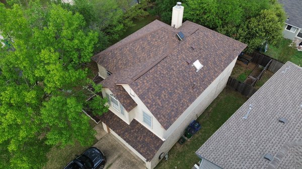 Beautiful Roof Upgrade in Pflugerville! - This customer’s roof was totaled by State Farm from hail damage and we upgraded them to the Lifetime Roofing System from Owens Corning at no additional cost to the Claim!
While we were up there, we upgraded the attic ventilation with a 35W Solar Fan from Attic Breeze and knocked out some much-needed chimney trim repairs! Beautiful Roof Upgrade in Pflugerville! - This customer’s roof was totaled by State Farm from hail damage and we upgraded them to the Lifetime Roofing System from Owens Corning at no additional cost to the Claim!
While we were up there, we upgraded the attic ventilation with a 35W Solar Fan from Attic Breeze and knocked out some much-needed chimney trim repairs!