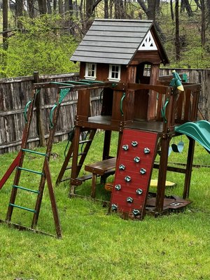 Furniture assembly - furnitures assembly Furniture assembly - furnitures assembly