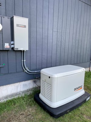 20kW Generac Whole House Generator and EV or RV outlet - This project incorporated a 200 Amp Automatic Transfer Switch (ATS) to back up the entire house with the 22kW Generac whole house natural gas generator.
We Also installed an outdoor RV or EV outlet for either use.
