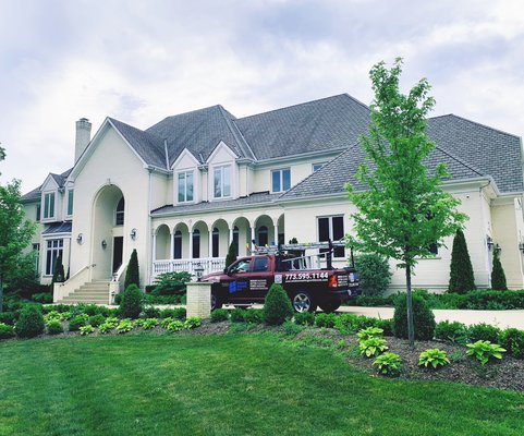 Window washing service BarringtonIL. Window cleaning service, track cleaning, screens cleaning, frame cleaning with a high ladder. - Our regular customer once again wanted to wash the windows, track cleaning, screens cleaning, frame cleaning, and we set to work with pleasure. Our professional team of 4 people arrived. Window washing service BarringtonIL. Window cleaning service, track cleaning, screens cleaning, frame cleaning with a high ladder. - Our regular customer once again wanted to wash the windows, track cleaning, screens cleaning, frame cleaning, and we set to work with pleasure. Our professional team of 4 people arrived.
