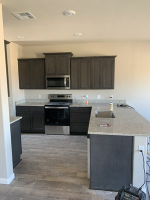 2021 new home kitchen and bathroom installs - Home builder needed new home construction kitchen and bathroom installs for a 100+ home community.