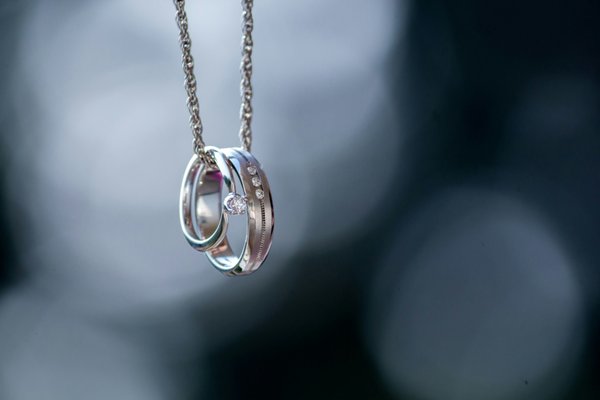 Jewelry Photography - High-end jewelry photography is a vital aspect of branding and marketing for luxury jewelry brands. Capturing the intricate beauty and craftsmanship of fine jewelry requires specialized techniques and expertise to create images that truly resonate with discerning customers. We offer photo stacking techniques with our macro photography ensuring sharp focus throughout your pieces as well as creative and on white photos. Jewelry Photography - High-end jewelry photography is a vital aspect of branding and marketing for luxury jewelry brands. Capturing the intricate beauty and craftsmanship of fine jewelry requires specialized techniques and expertise to create images that truly resonate with discerning customers. We offer photo stacking techniques with our macro photography ensuring sharp focus throughout your pieces as well as creative and on white photos.