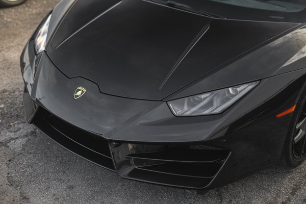 Servicing Exotics & Super Cars - Generally before purchasing exotics you receive a PPI (pre-purchase inspection), with all the details of the ups and downs of your interested vehicle. Here at Kayno we provided some of these exotics with detailed inspections, & brought all services up to date, assuring only the best for their future owners.