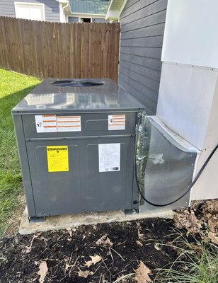 Goodman Vertical Packaged Unit - Old Packaged Unit Replaced with New Install Goodman Vertical Packaged Unit - Old Packaged Unit Replaced with New Install