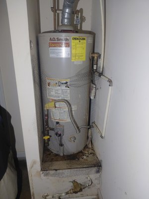water heater 25' - client had a leaking water heater that was very old water heater 25' - client had a leaking water heater that was very old