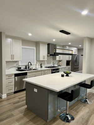 San Jose Kitchen and Guest Bathroom Remodel - In the kitchen remodel in San Jose, you updated the layout for better flow, installed quartz countertops, flat-panel cabinets, and a tile backsplash. The new island with seating and stainless steel appliances created a modern, functional space.
For the guest bathroom, you replaced the tub with a frameless glass shower, used large-format tiles, and installed a floating vanity. The neutral, calming color palette tied everything together, giving the space a clean and open feel. San Jose Kitchen and Guest Bathroom Remodel - In the kitchen remodel in San Jose, you updated the layout for better flow, installed quartz countertops, flat-panel cabinets, and a tile backsplash. The new island with seating and stainless steel appliances created a modern, functional space.
For the guest bathroom, you replaced the tub with a frameless glass shower, used large-format tiles, and installed a floating vanity. The neutral, calming color palette tied everything together, giving the space a clean and open feel.
