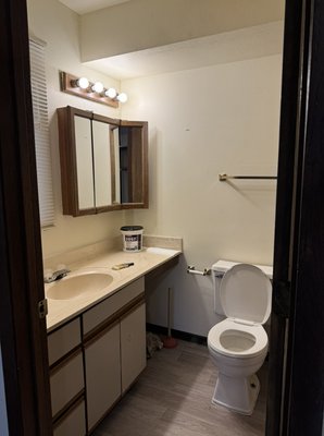 Deep Clean for Apartment - This apartment an intense job with cleaning, but we sure completed this task to perfection. Deep Clean for Apartment - This apartment an intense job with cleaning, but we sure completed this task to perfection.