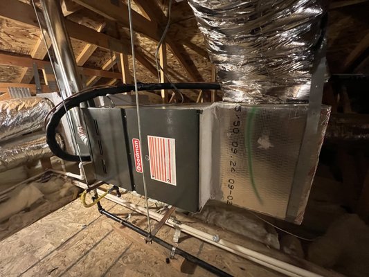 Split system installation - The customer thought I was time for a new Air conditioning system, before the summer heat hit. Split system installation - The customer thought I was time for a new Air conditioning system, before the summer heat hit.