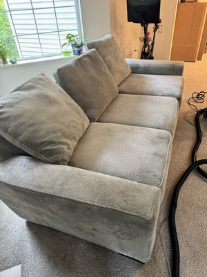 Fresh Furnish 3-Seater Sofa Cleaning - At Fresh Furnish, we specialize in cleaning 3-seater sofas, removing dirt, stains, and odors with eco-friendly products. Our team carefully deep cleans your sofa, restoring its freshness and appearance. We ensure fast, effective service, leaving your furniture sanitized and comfortable for everyday use. Fresh Furnish 3-Seater Sofa Cleaning - At Fresh Furnish, we specialize in cleaning 3-seater sofas, removing dirt, stains, and odors with eco-friendly products. Our team carefully deep cleans your sofa, restoring its freshness and appearance. We ensure fast, effective service, leaving your furniture sanitized and comfortable for everyday use.