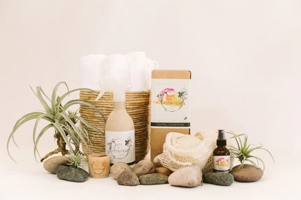 Laundry Essentials - Root and Splendor's 100% natural, non-toxic, and eco-friendly Laundry Essentials will change the way you think about laundry forever! Our proprietary formulas delivers outstandingly effective results while never wavering in our commitment to protect your health and our planet.
Enjoy guilt-free laundry! Treat your clothing and linens to safe, plant-based solutions that deep cleans, eliminate odors, removes all sources of stains, softens fabric, brightens colors, whitens whites and keeps clothes looking newer longer -- all with just 1 Tablespoon (1/2 fl oz) of formula.
Our laundry products are third-party tested achieving premium results, 100% natural, non-toxic & eco-friendly, cruelty-free, biodegradable, and safe for all machine and waste water types.
The Root & Splendor Laundry Essentials collection includes:
Laundry Concentrate
Pre-Spotter Stain Remover
Organic Wool Dryer Balls
Bamboo Measuring Cup
The liquid Laundry Concentrate comes in these 4 essential oil blends or unscented in 1.5L (100 load) or 3.0L (200 load) sizes:
2250 Blend – patchouli and lavender
Hush Blend – lavender and rosemary
Swell Blend – lemongrass and bergamot
Humble Blend – frankincense and basil
Free and Clear – unscented for sensitive skin and baby-friendly Laundry Essentials - Root and Splendor's 100% natural, non-toxic, and eco-friendly Laundry Essentials will change the way you think about laundry forever! Our proprietary formulas delivers outstandingly effective results while never wavering in our commitment to protect your health and our planet.
Enjoy guilt-free laundry! Treat your clothing and linens to safe, plant-based solutions that deep cleans, eliminate odors, removes all sources of stains, softens fabric, brightens colors, whitens whites and keeps clothes looking newer longer -- all with just 1 Tablespoon (1/2 fl oz) of formula.
Our laundry products are third-party tested achieving premium results, 100% natural, non-toxic & eco-friendly, cruelty-free, biodegradable, and safe for all machine and waste water types.
The Root & Splendor Laundry Essentials collection includes:
Laundry Concentrate
Pre-Spotter Stain Remover
Organic Wool Dryer Balls
Bamboo Measuring Cup
The liquid Laundry Concentrate comes in these 4 essential oil blends or unscented in 1.5L (100 load) or 3.0L (200 load) sizes:
2250 Blend – patchouli and lavender
Hush Blend – lavender and rosemary
Swell Blend – lemongrass and bergamot
Humble Blend – frankincense and basil
Free and Clear – unscented for sensitive skin and baby-friendly