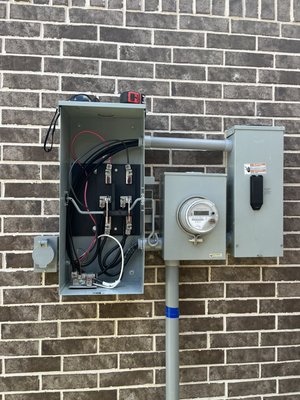Manual transfer switch for a 50 amp generator plug￼ - Customer could not put a main breaker on the panel so we had to put a manual transfer switch for a 50 amp generator plug￼