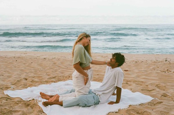 Hawaii Beach Couples Film Photography - A playful afternoon capturing K&M on film. Hawaii Beach Couples Film Photography - A playful afternoon capturing K&M on film.