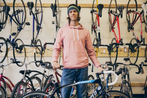 Consignment & Trade In Program - Got old bikes parts and gear you're no longer using? Want to turn them into cash or your next upgrade? We can help. 
Learn why over 2000 people have chosen to trust Around the Cycle with selling their old gear.