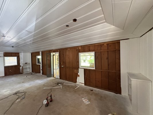 Cabin rewiring for remodel - Cabin common area remodeled. Used for the first three weeks to plan, prepare and celebrate 3 weddings! Cabin rewiring for remodel - Cabin common area remodeled. Used for the first three weeks to plan, prepare and celebrate 3 weddings!