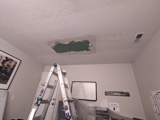 Drywall repair 105 - This repair was due to a water leak. The ceiling had a large crack in it when I arrived, but the homeowner only wanted to replace the water damaged area. Drywall repair 105 - This repair was due to a water leak. The ceiling had a large crack in it when I arrived, but the homeowner only wanted to replace the water damaged area.