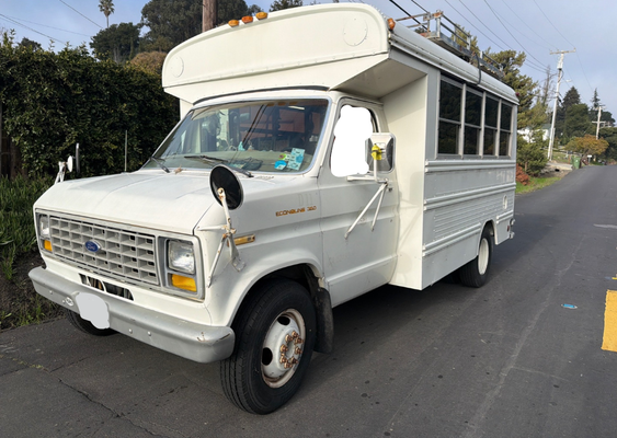1988 School Bus Shipment - Helped a client with transporting his short 1988 School Bus. 1988 School Bus Shipment - Helped a client with transporting his short 1988 School Bus.